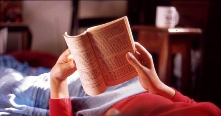 5 thói quen vô cùng nguy hại nhiều người mắc phải trước khi đi ngủ