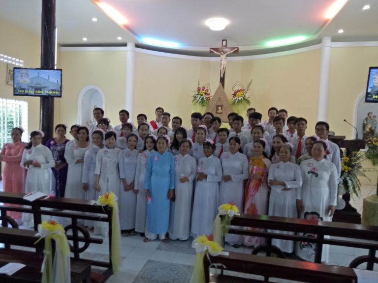 HỌ ĐẠO TÂN THANH : THÁNH LỄ RƯỚC LỄ TRỌNG THỂ BAO ĐỒNG