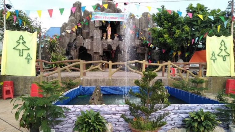 TRUNG BÌNH : MỪNG CHÚA GIÁNG SINH