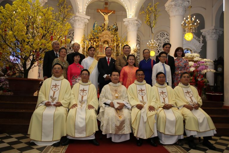 Họ đạo Tân Định : Thánh Lễ Giao Thừa