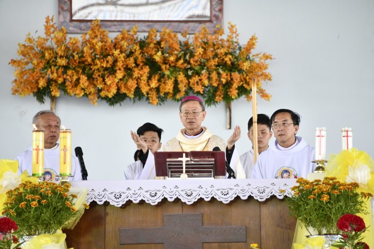 TTHH ĐỨC MẸ LA MÃ BẾN TRE : HÀNH HƯƠNG KÍNH MẸ MINH NIÊN