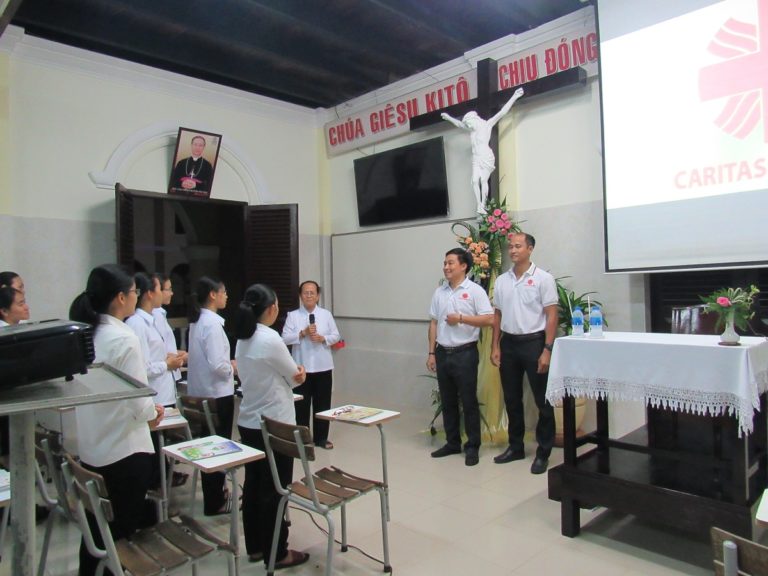 DÒNG MẾN THÁNH GIÁ CÁI MƠN : THƯỜNG HUẤN ĐẦU NĂM