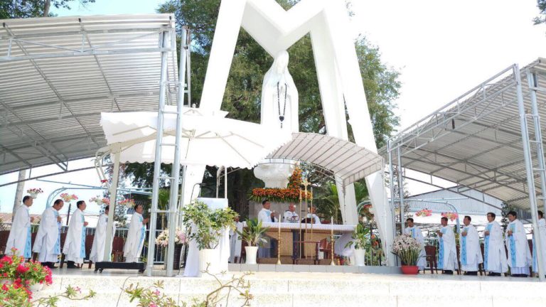 TRUNG TÂM HÀNH HƯƠNG FATIMA VĨNH LONG : HÀNH HƯƠNG KÍNH MẸ 13 THÁNG 3