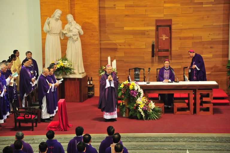 ỦY BAN VĂN HÓA – HĐGM VIỆT NAM : LỄ GIỖ ĐỨC CỐ GIÁM MỤC GIUSE VŨ DUY THỐNG