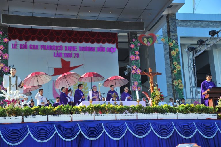 THÁNH LỄ BẾ MẠC GIỖ LẦN 73 CHA F. X. TRƯƠNG BỬU DIỆP