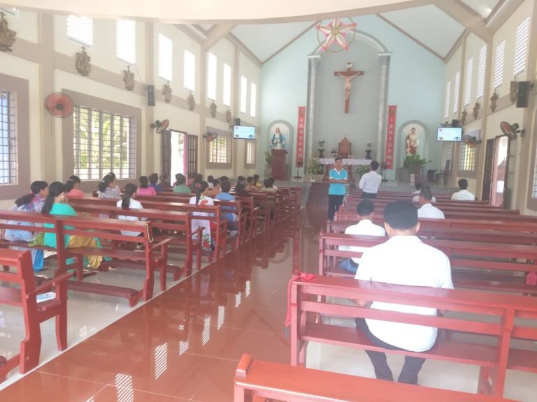 HỌ ĐẠO CÙ LAO LÁ : MỘT CHÚT VỀ VẤN NẠN BUÔN BÁN NGƯỜI