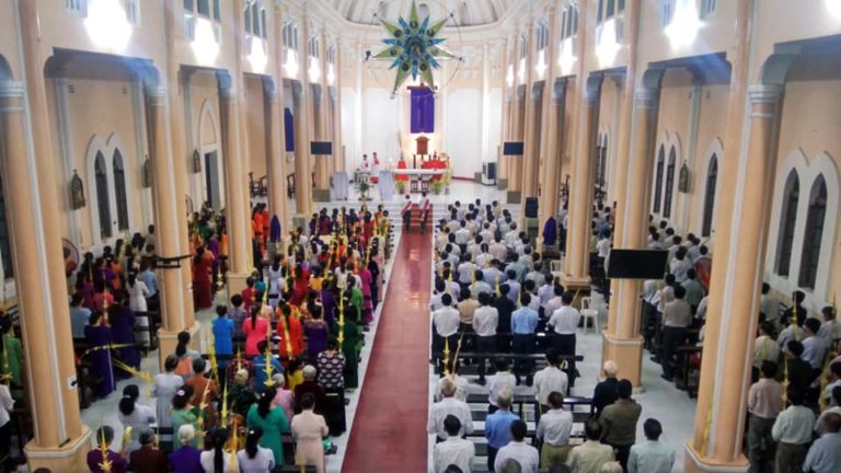 Họ Đạo Cái Bông : Bước vào Tuần Thánh