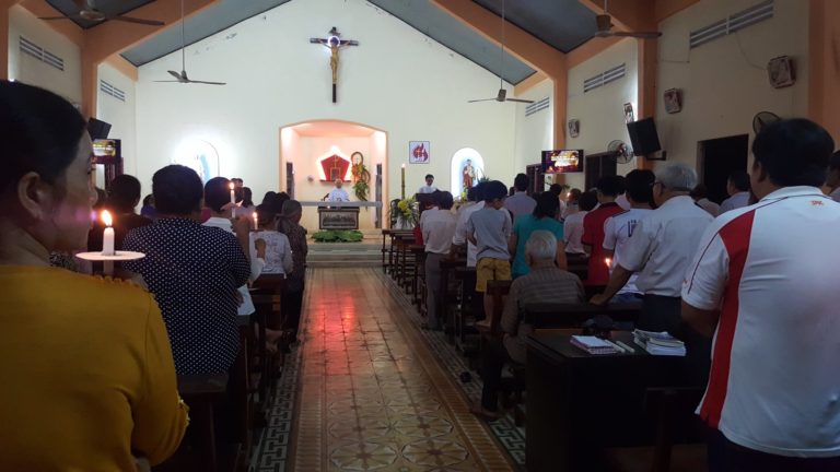 Họ đạo Giồng Trôm : Thánh Lễ Vọng Mừng Chúa Phục Sinh