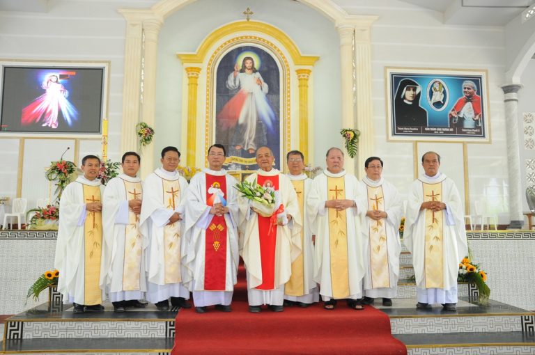 HỌ ĐẠO LONG MỸ : MỪNG KÍNH LÒNG THƯƠNG XÓT CHÚA