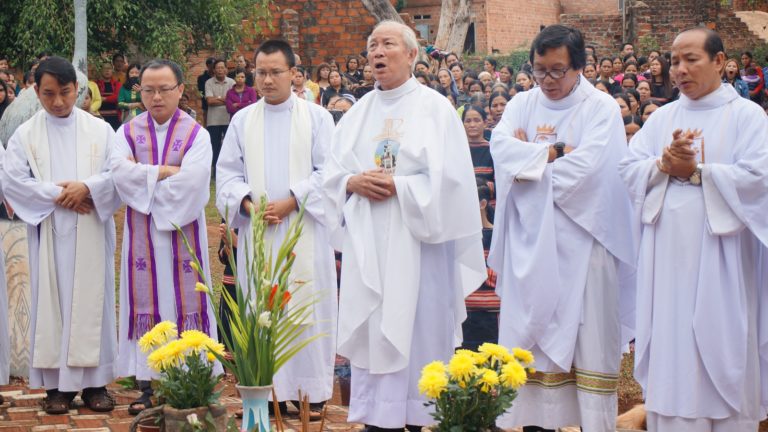 GIÁO XỨ PLEI CHUET : GIỖ ƠI TÀI