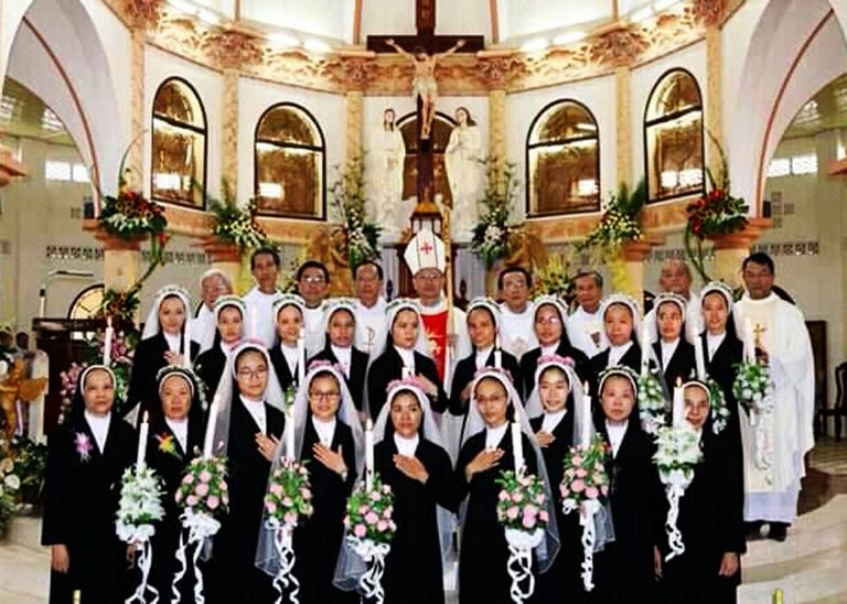 DÒNG MẾN THÁNH GIÁ CÁI NHUM : HỒNG ÂN THÁNH HIẾN