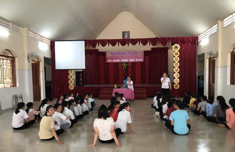 DÒNG MẾN THÁNH GIÁ CÁI NHUM : KHÓA TÌM HIỂU ƠN GỌI