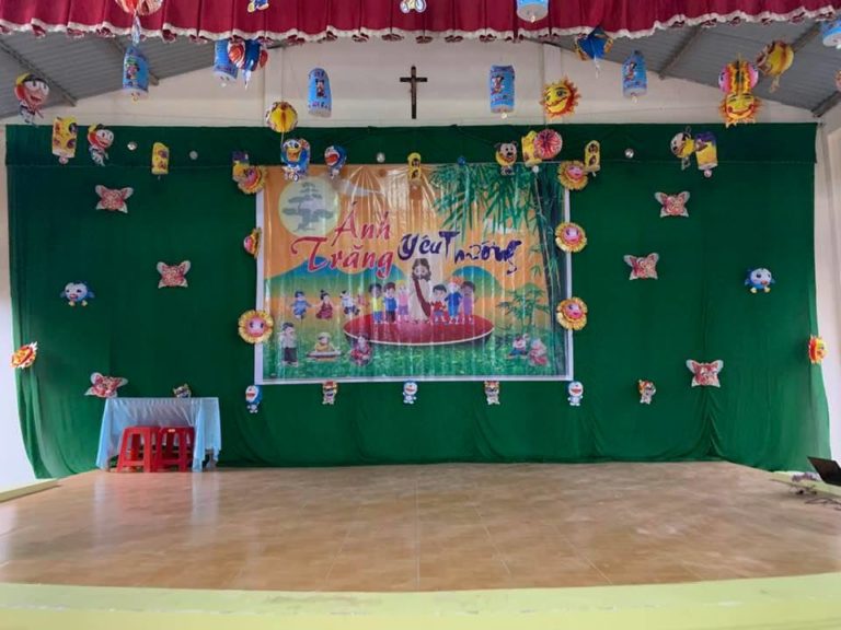 Họ đạo Phú Thuận vui Trung Thu cùng các em thiếu nhi!