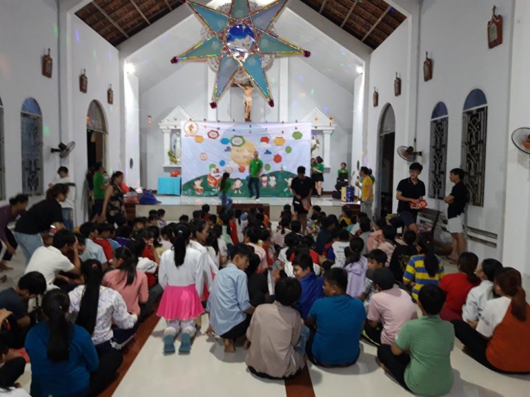 Họ đạo Cái Tắc & Cái Hàng : Vui Trung Thu