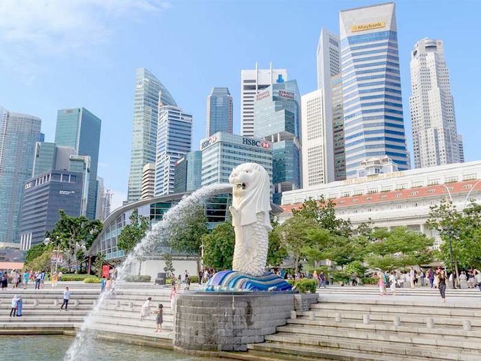 Tượng Sư Tử Biển Nổi Tiếng Singapore – Mẹ Hằng Cứu Giúp