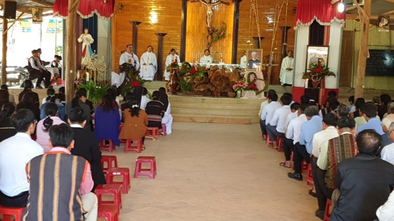 CỘNG ĐOÀN DÒNGCHÚA CỨU THẾ MANG YANG MỪNG BỔN MẠNG