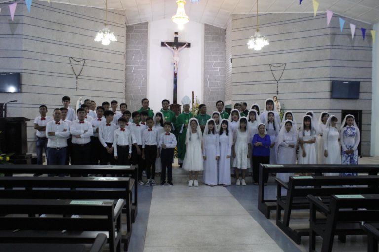 Họ đạo Fatima : Thánh Lễ ban Bí Tích Thêm Sức