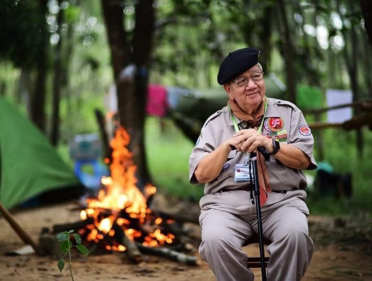 Chuyện về một con voi lớn ra đi