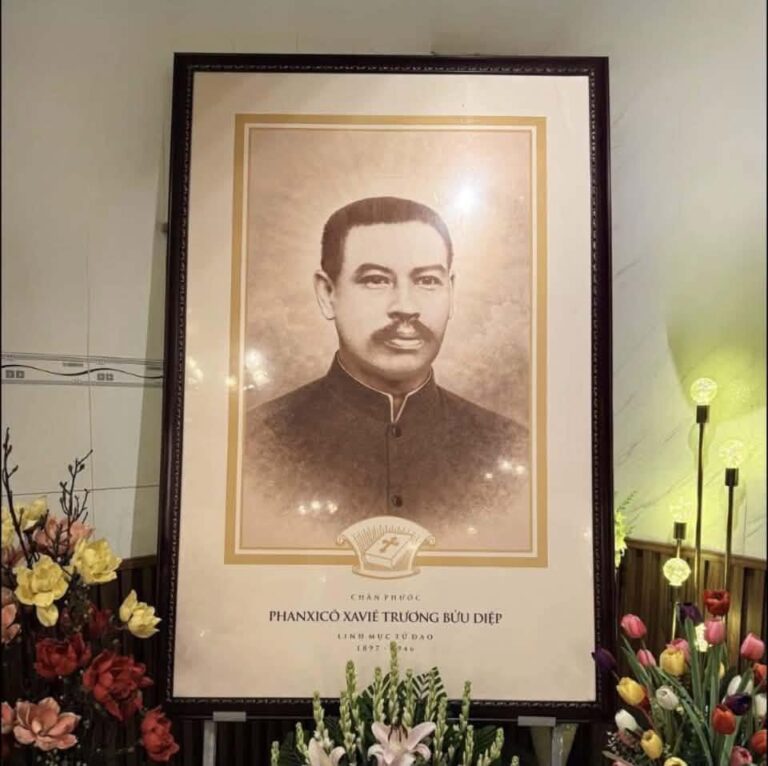 CHÂN PHƯỚC PHANXICÔ XAVIÊ TRƯƠNG BỬU DIỆP – NGƯỜI MỤC TỬ ĐÃ SỐNG GIỮA ĐÀN CHIÊN, ĐÃ CHẾT GIỮA ĐÀN CHIÊN VÀ VẪN CÒN Ở LẠI TRONG TRÁI TIM DÂN TỘC
